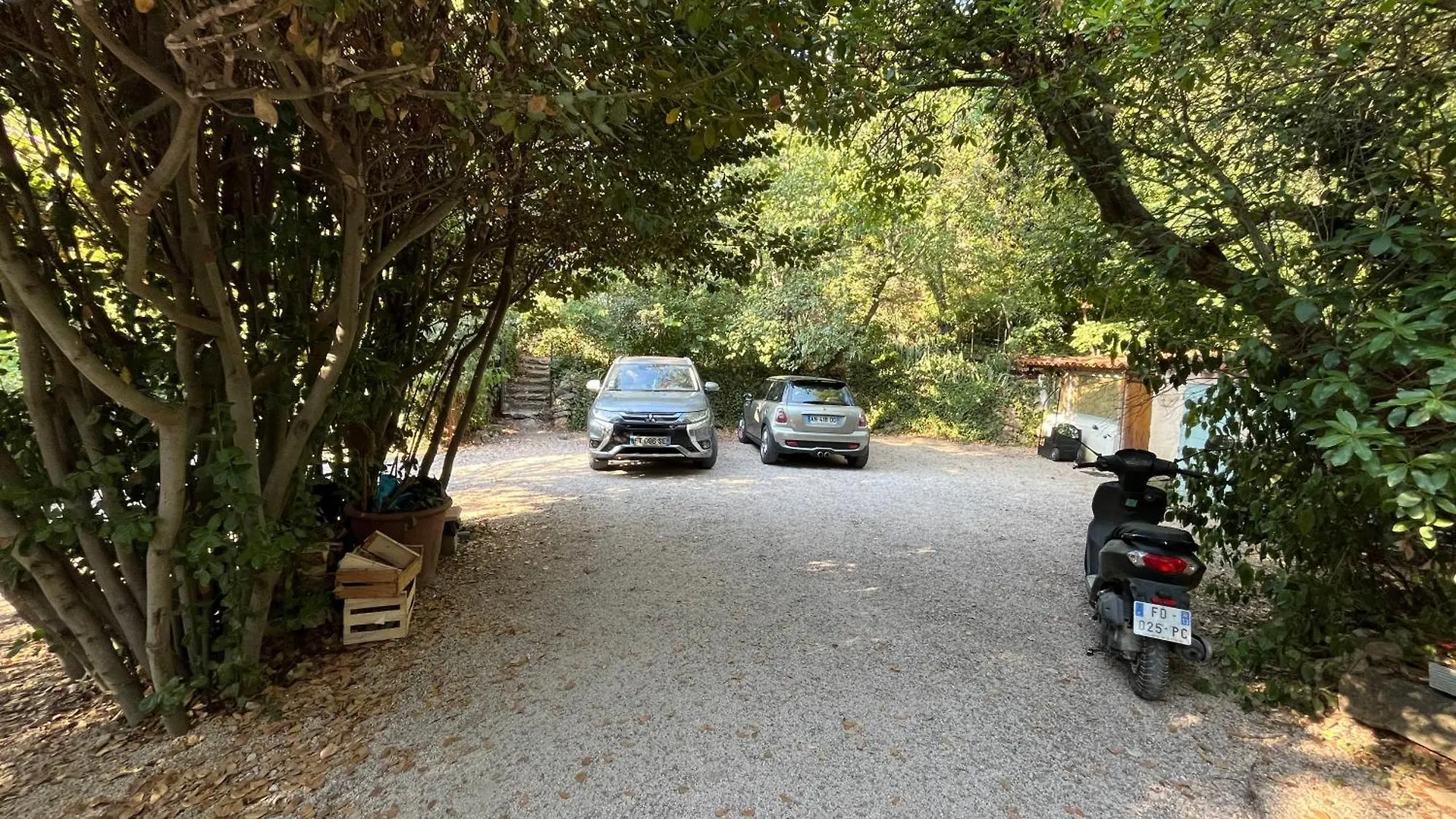 Holiday home Les Restanques De Bibemus Villa Aix-en-Provence
